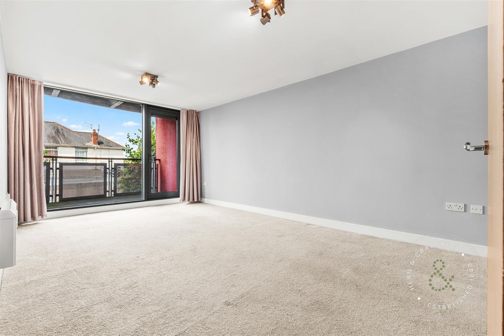Property photo 2 of 27 The Monico, Rhiwbina, Hern Crabtree (12).Jpg