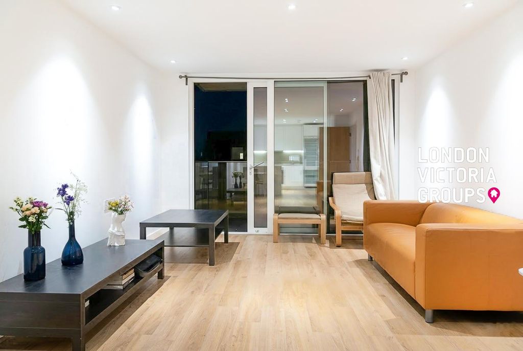 Property photo 1 of 6 1-7418.Jpg