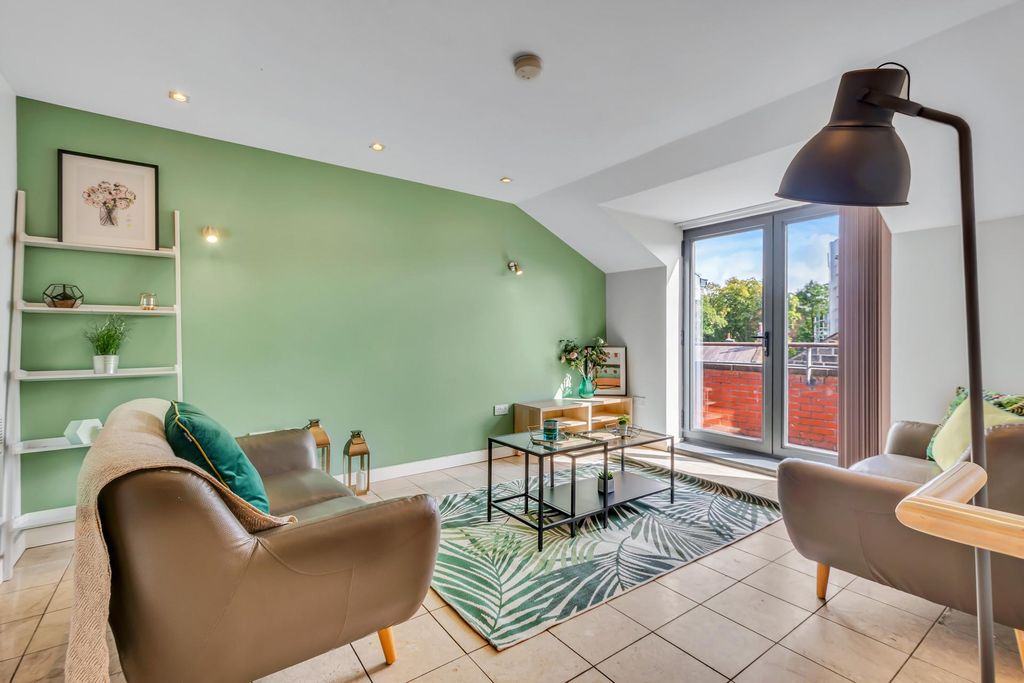 Property photo 1 of 13 Property Photo