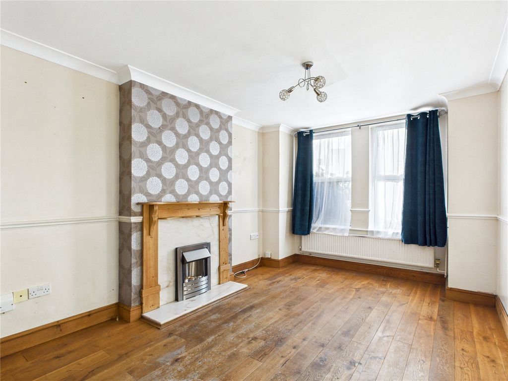 Property photo 2 of 12 Picture No. 03