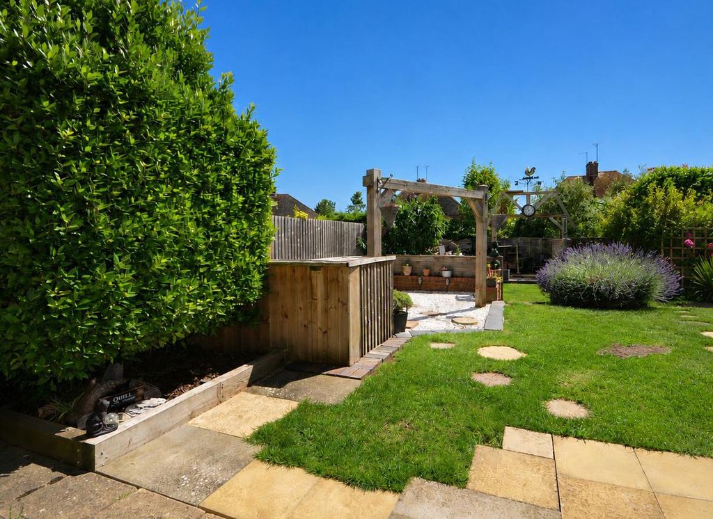 Property photo 2 of 10
