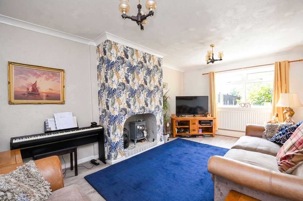 Property photo 2 of 12
