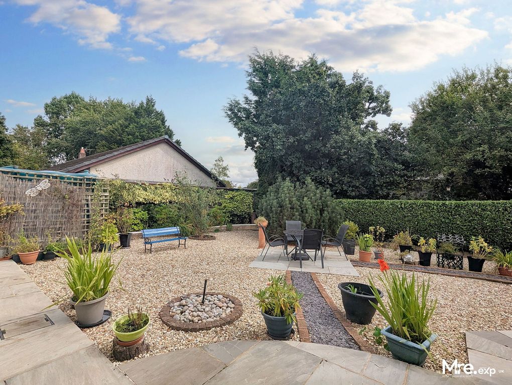 Property photo 2 of 36