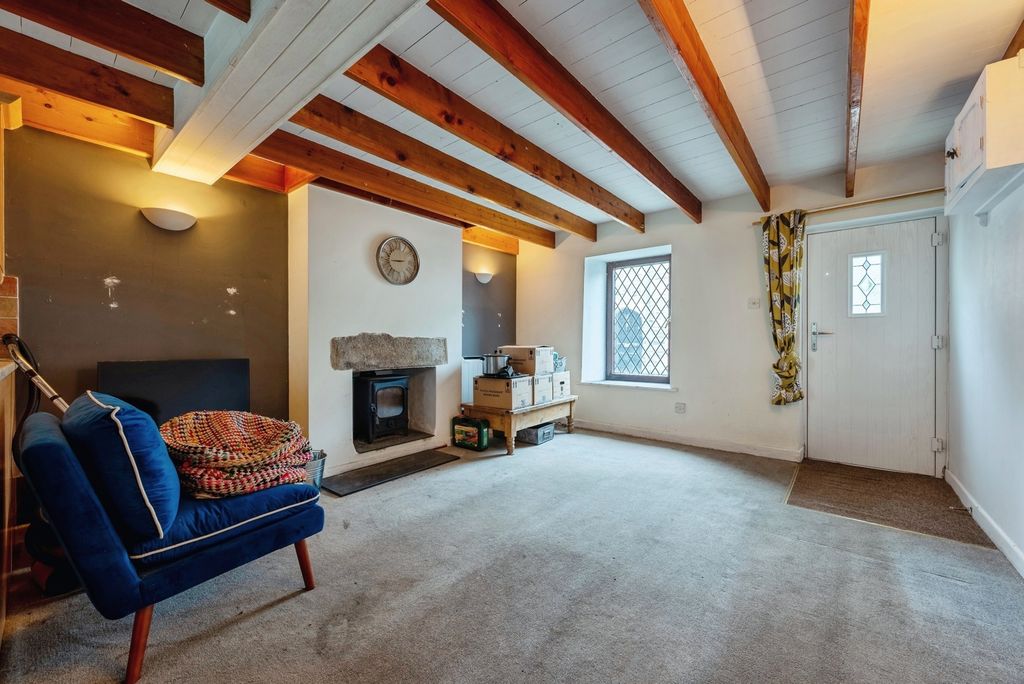 Property photo 3 of 12 Pbox-Img.Jpg