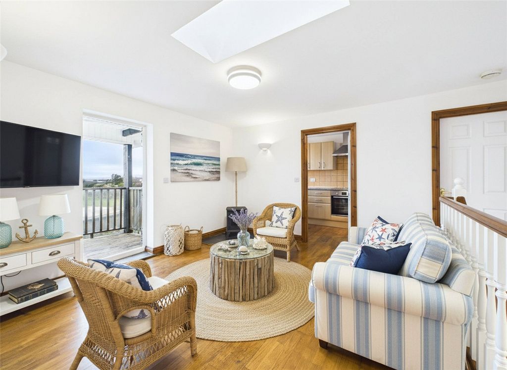 Property photo 2 of 21 Living Area