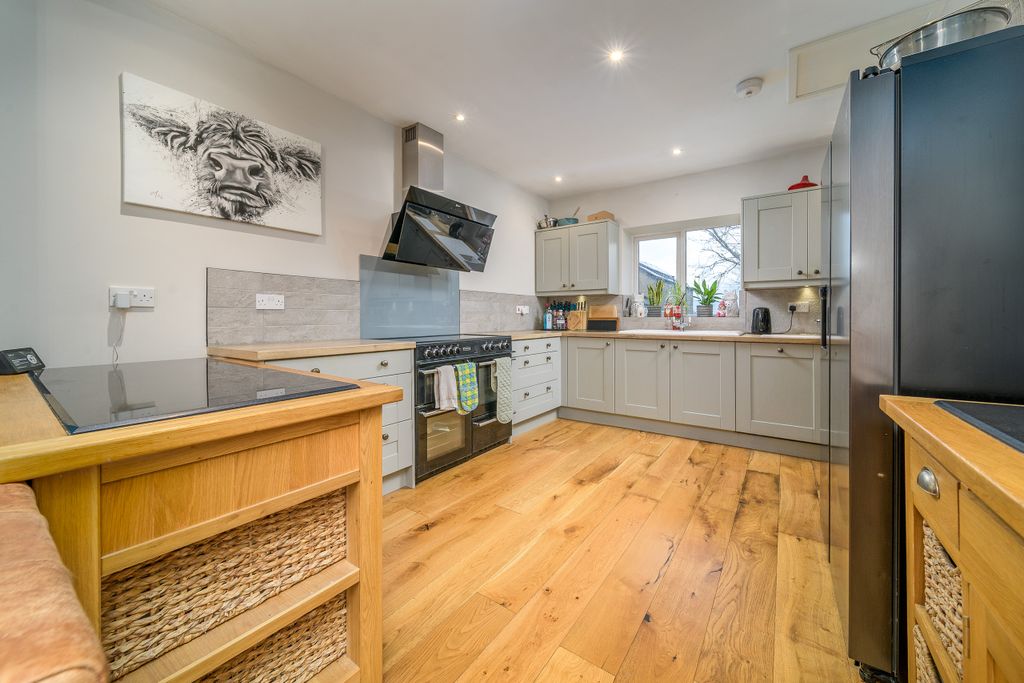 Property photo 2 of 38 Photo 2