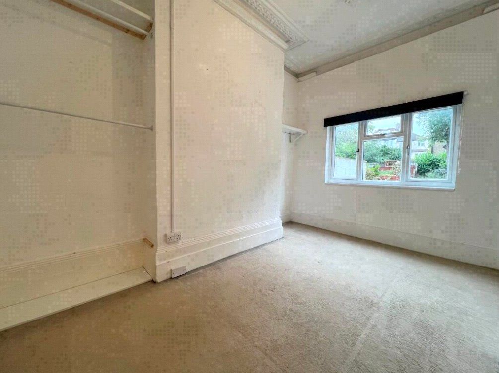 Property photo 3 of 8 Picture No. 06