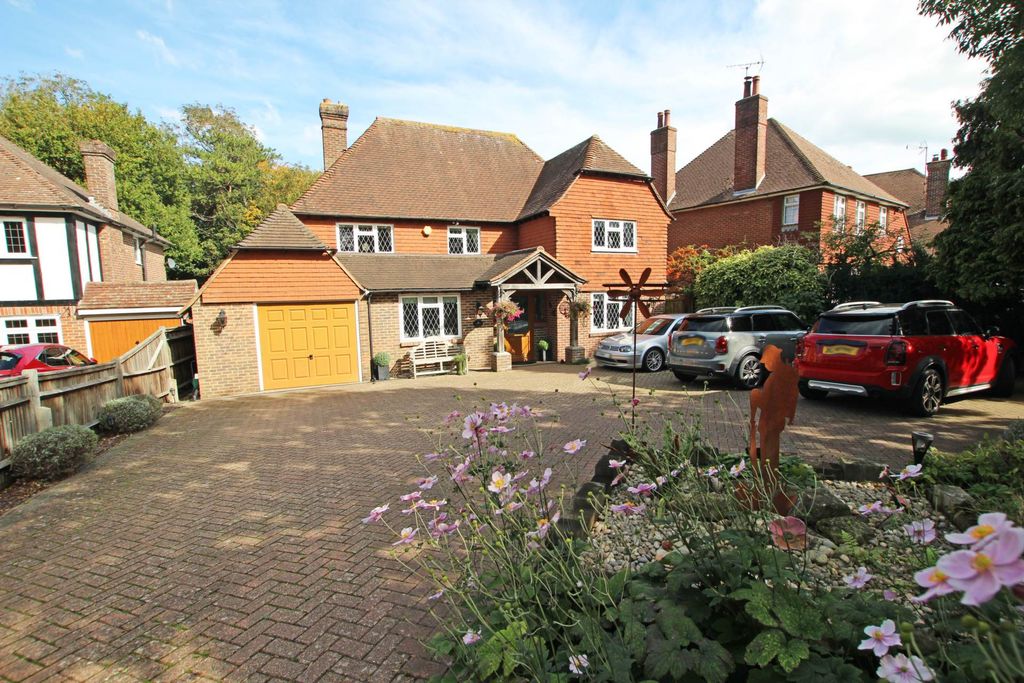 Property photo 1 of 45