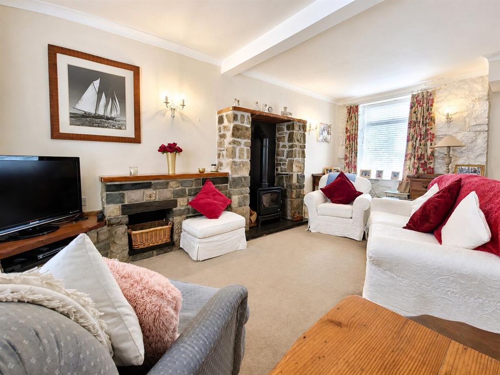 Property photo 2 of 17 3Fc86d0E-704B-44F0-8255-954823Db3E58.Jpg