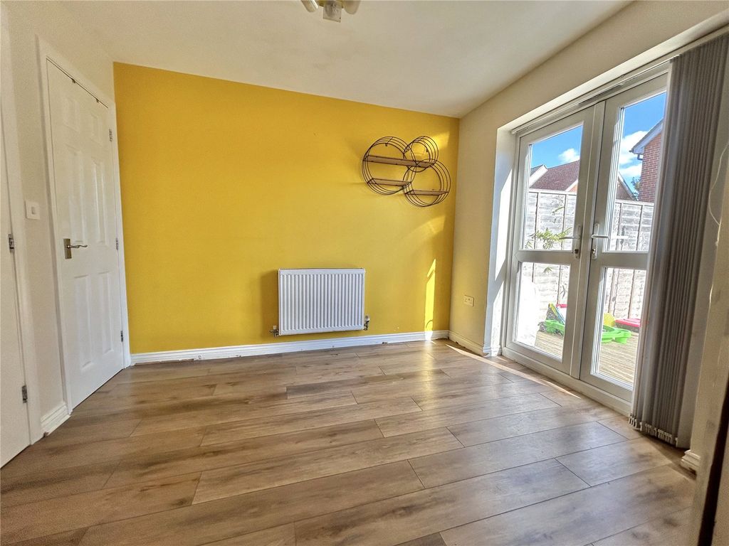 Property photo 3 of 12 Picture No. 28