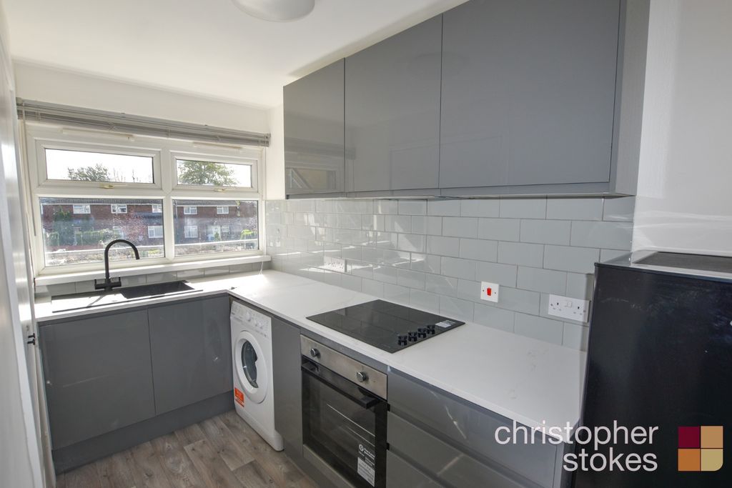 Property photo 3 of 7 4538863