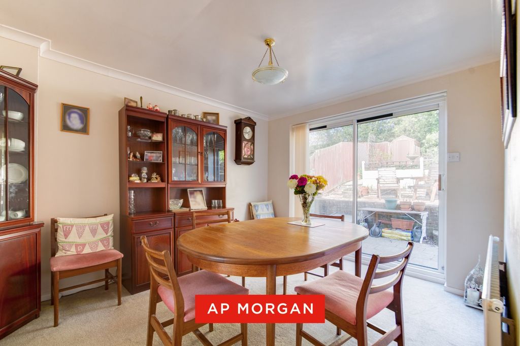 Property photo 3 of 22 Picture No. 11