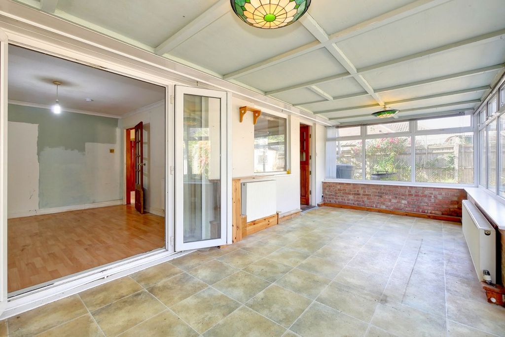 Property photo 1 of 32