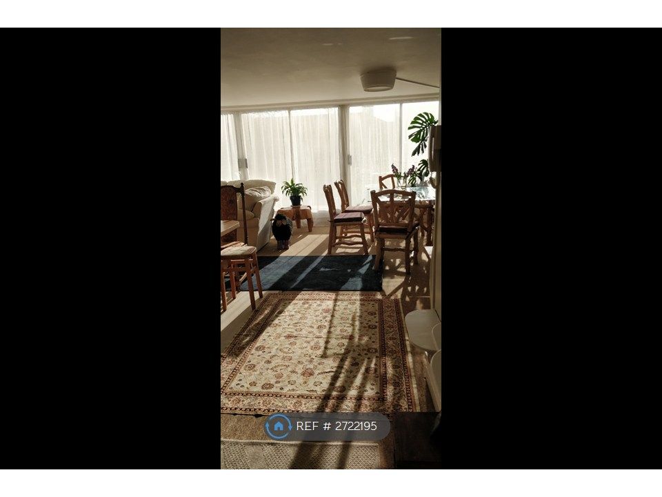 Property photo 1 of 3