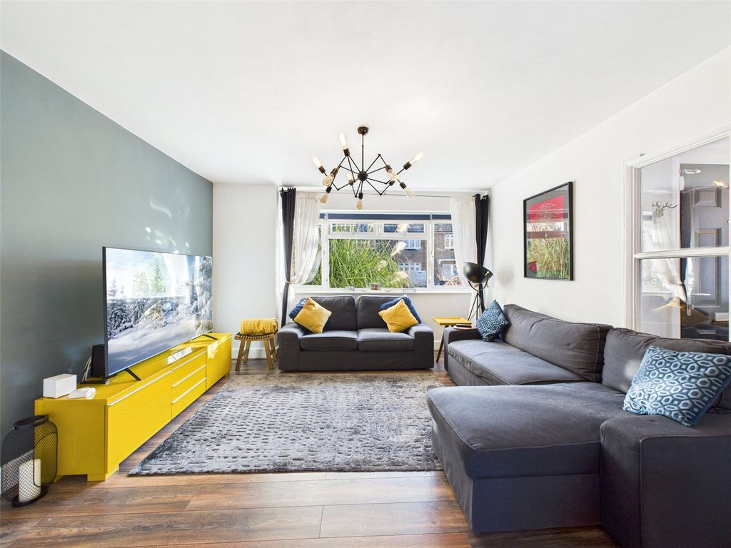 Property photo 3 of 15 Picture No. 10