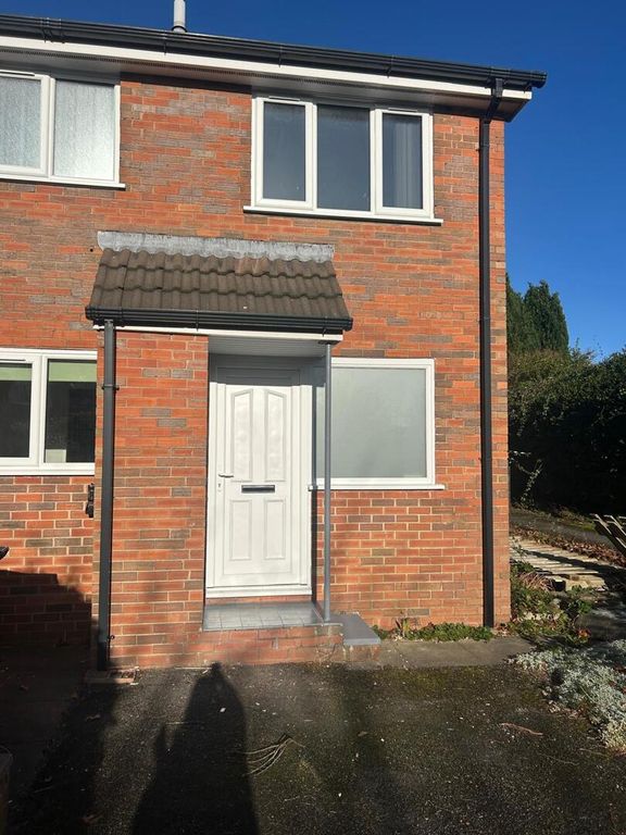 Property photo 1 of 8 Front (Exterior)