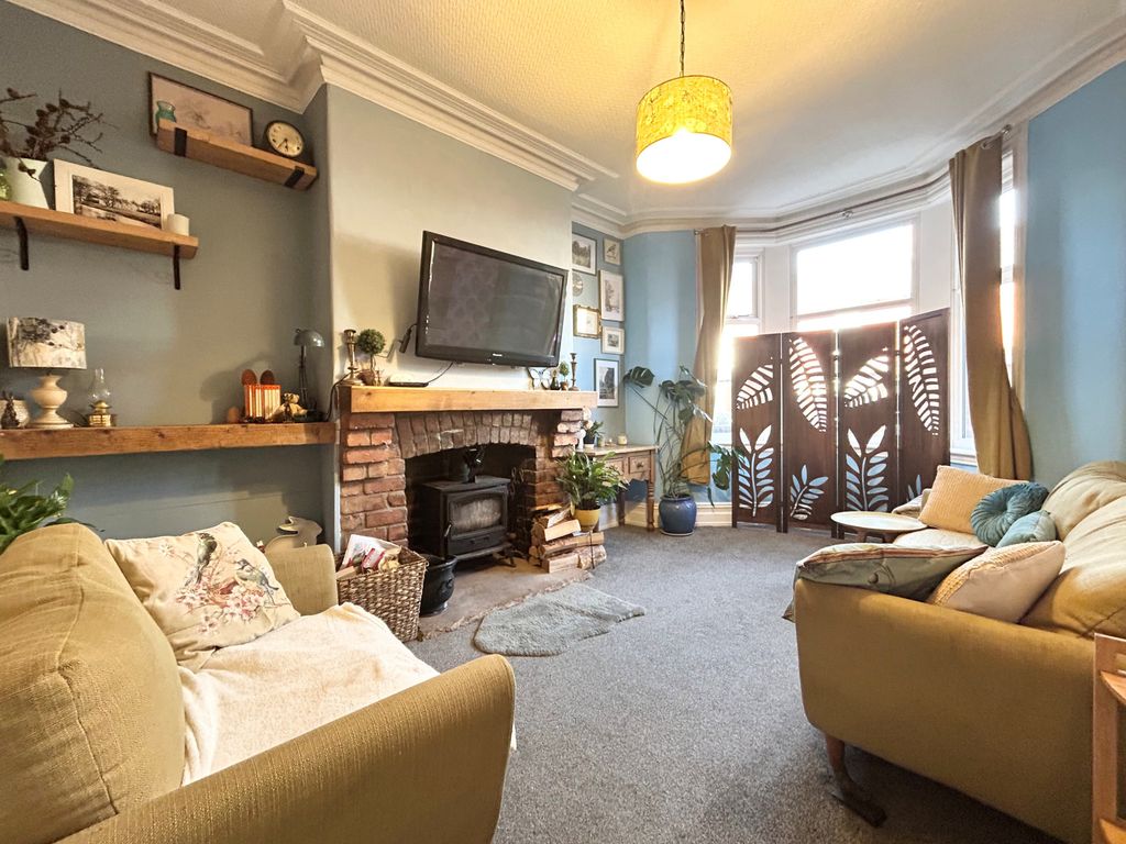 Property photo 2 of 13