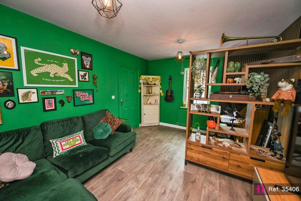 Property photo 2 of 16