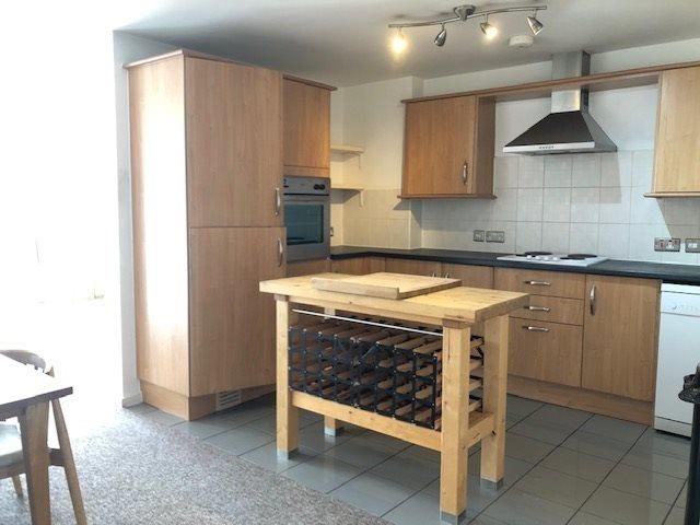 Property photo 2 of 8 Kitchen.Jpg