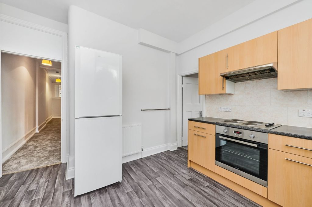 Property photo 3 of 13 Kfh_-_Talgarth_Mansi