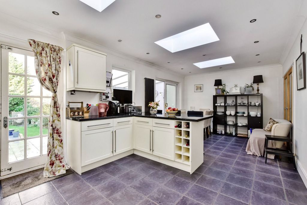 Property photo 2 of 15