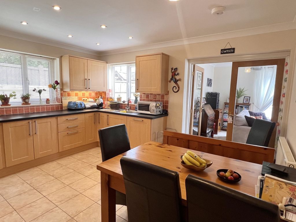 Property photo 3 of 14 Not Specified