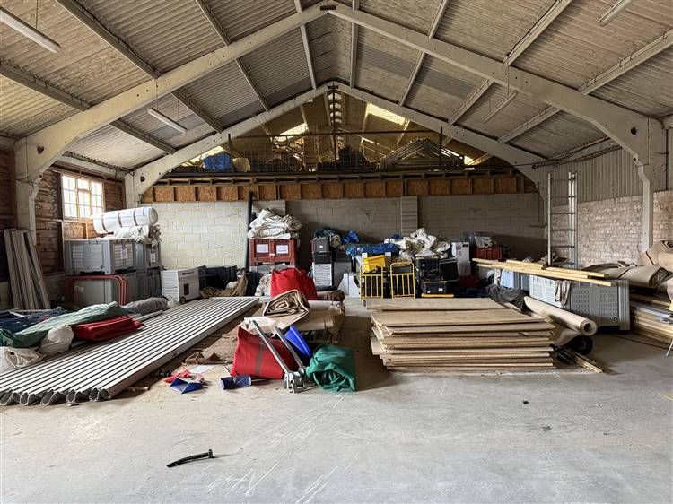 Property photo 2 of 6