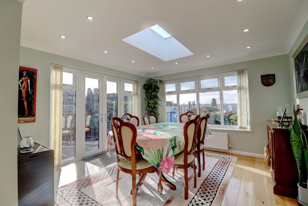 Property photo 2 of 17 Picture No. 03