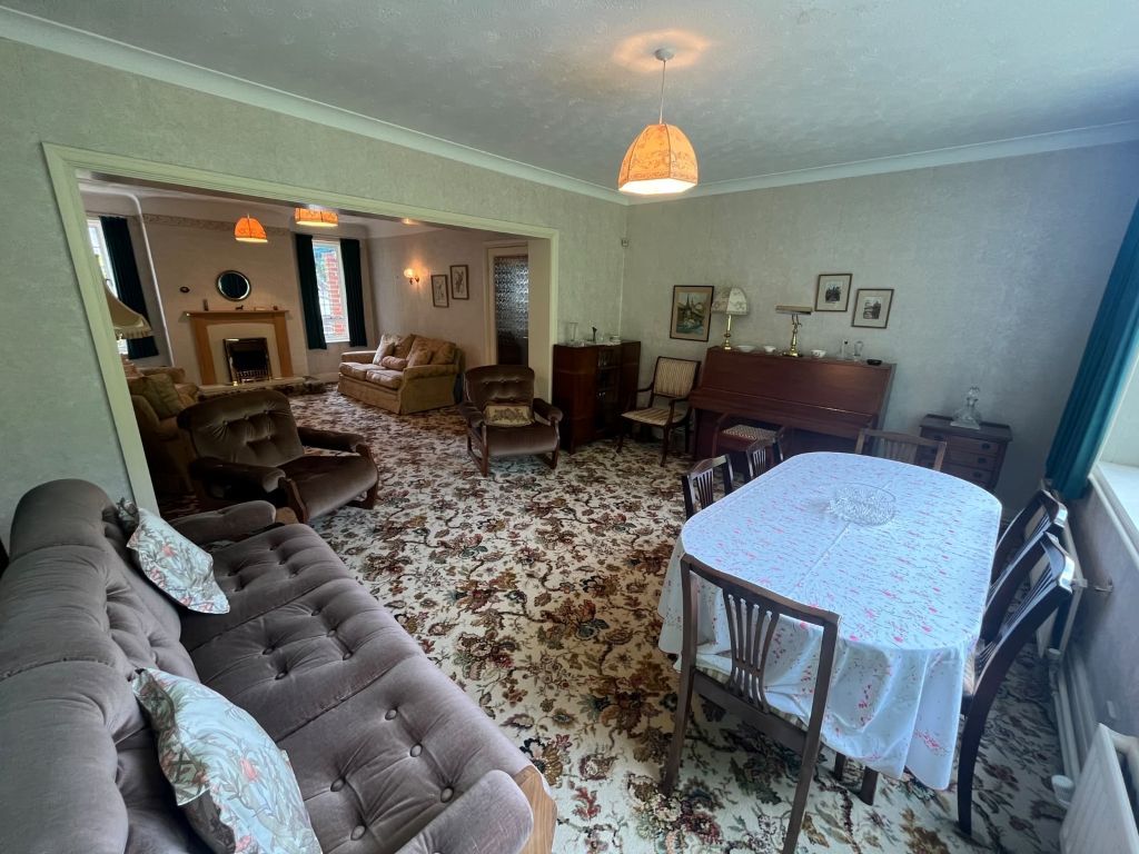 Property photo 2 of 26