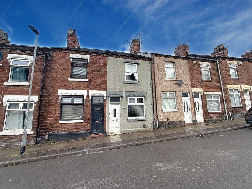 Property photo 1 of 12