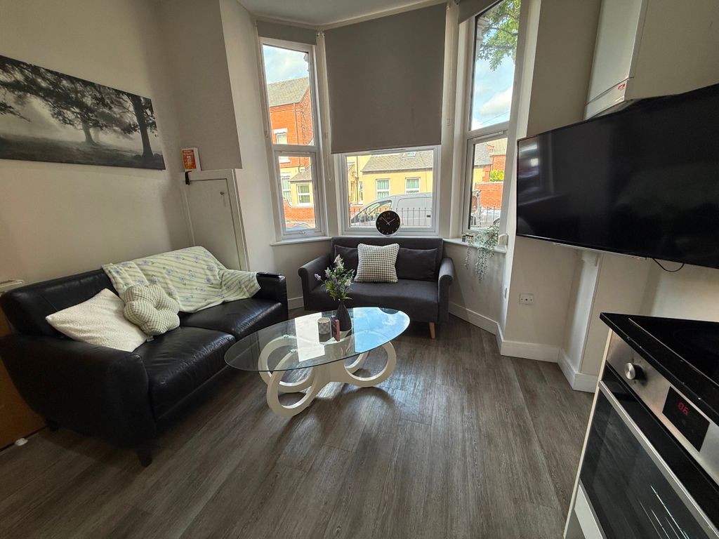 Property photo 1 of 9 17568-2