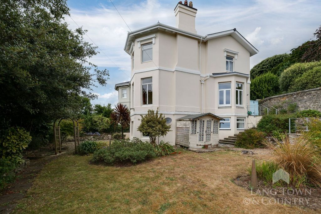 Property photo 1 of 25
