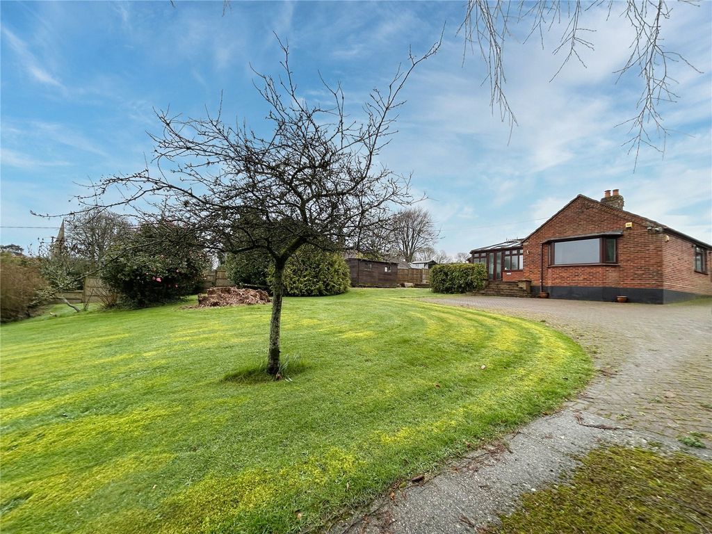 Property photo 1 of 22 Picture No. 29