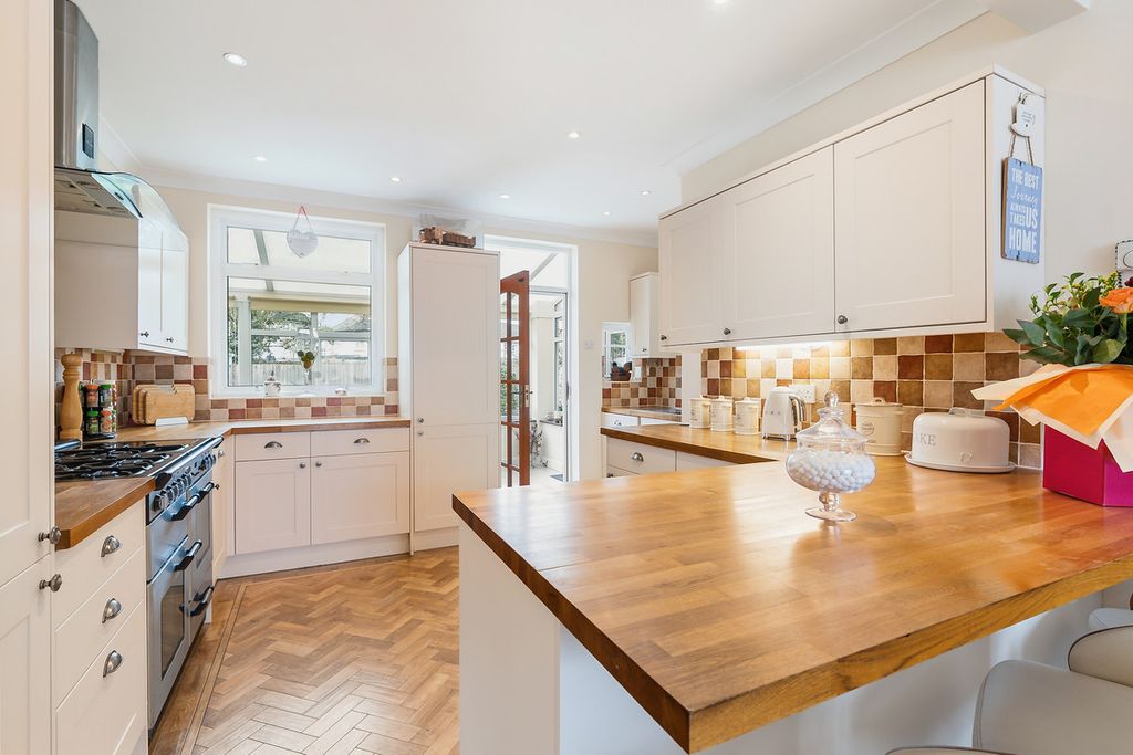 Additional image 13 of 4 bed semi-detached house for saleRaleigh Way, Feltham TW13