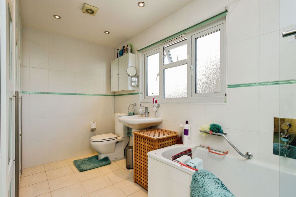 Additional image 14 of 3 bed detached house for saleDerby Close, Tonbridge TN11