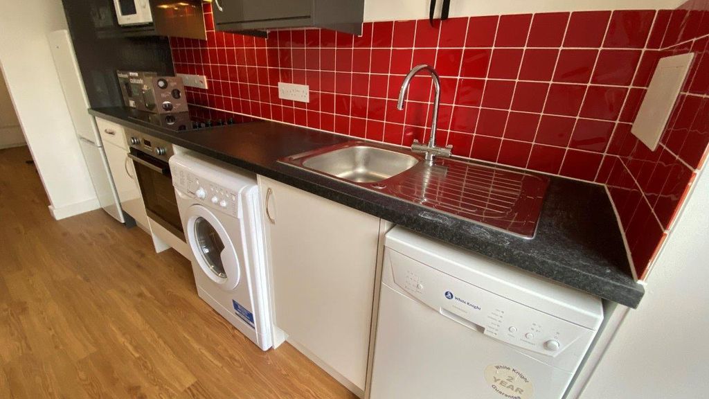 Property photo 3 of 17 Img_2152.Jpg