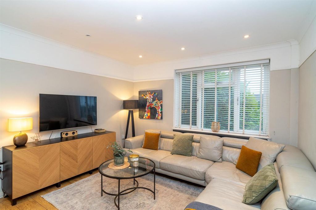 Property photo 3 of 15 Reception Room