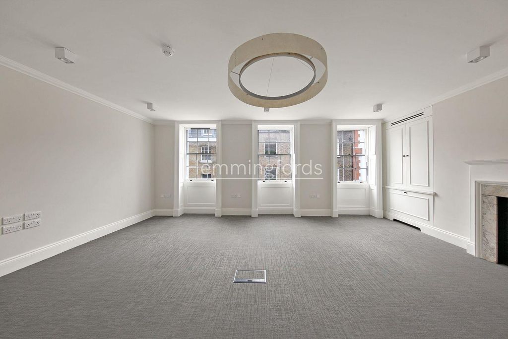 Property photo 3 of 15 17 Carlisle Street - Mg2Zrw3Wimurd8Pg7Ots.Jpg