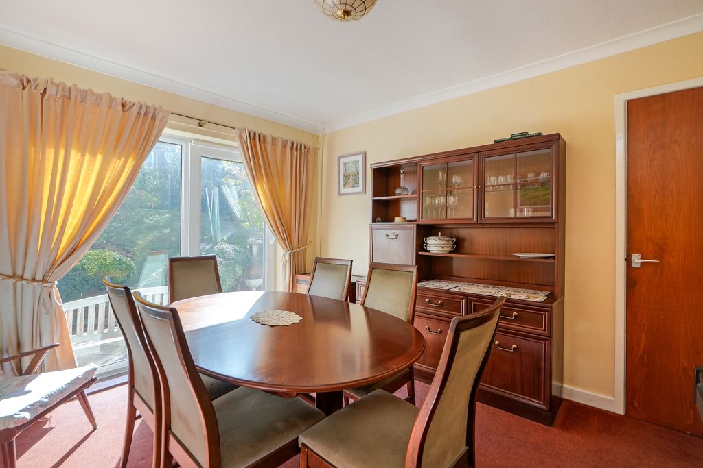 Property photo 3 of 25 Dining Room