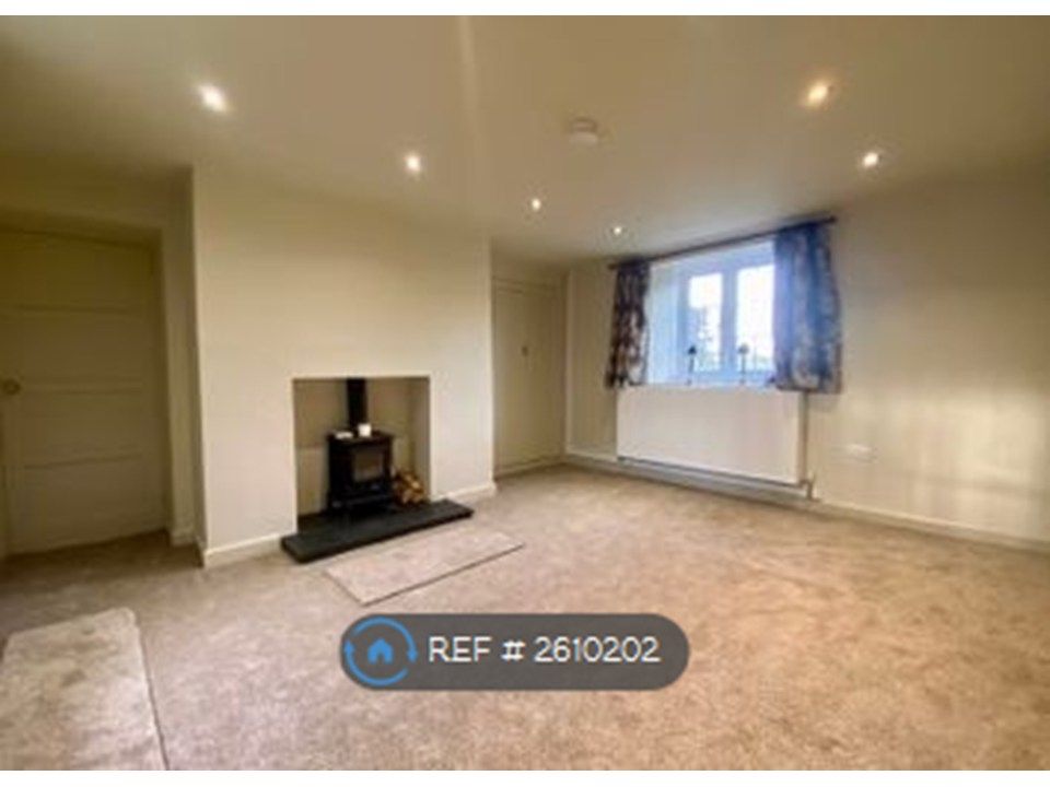Property photo 2 of 22