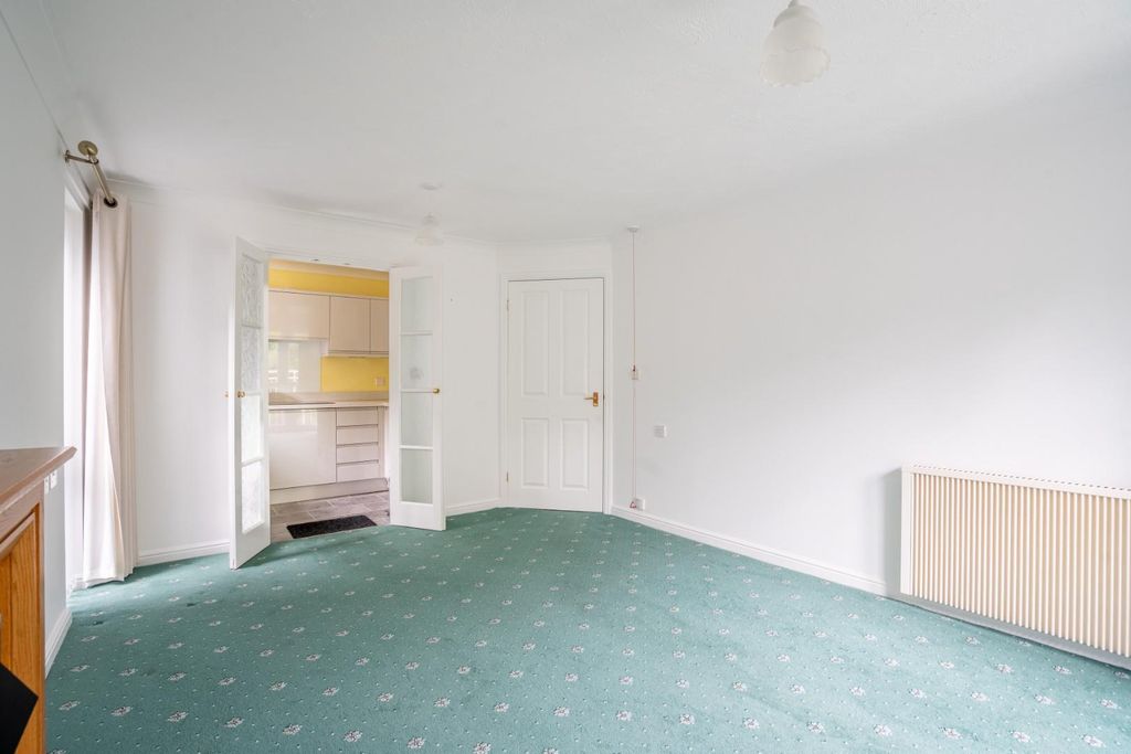 Property photo 3 of 18 Fc-9.Jpg