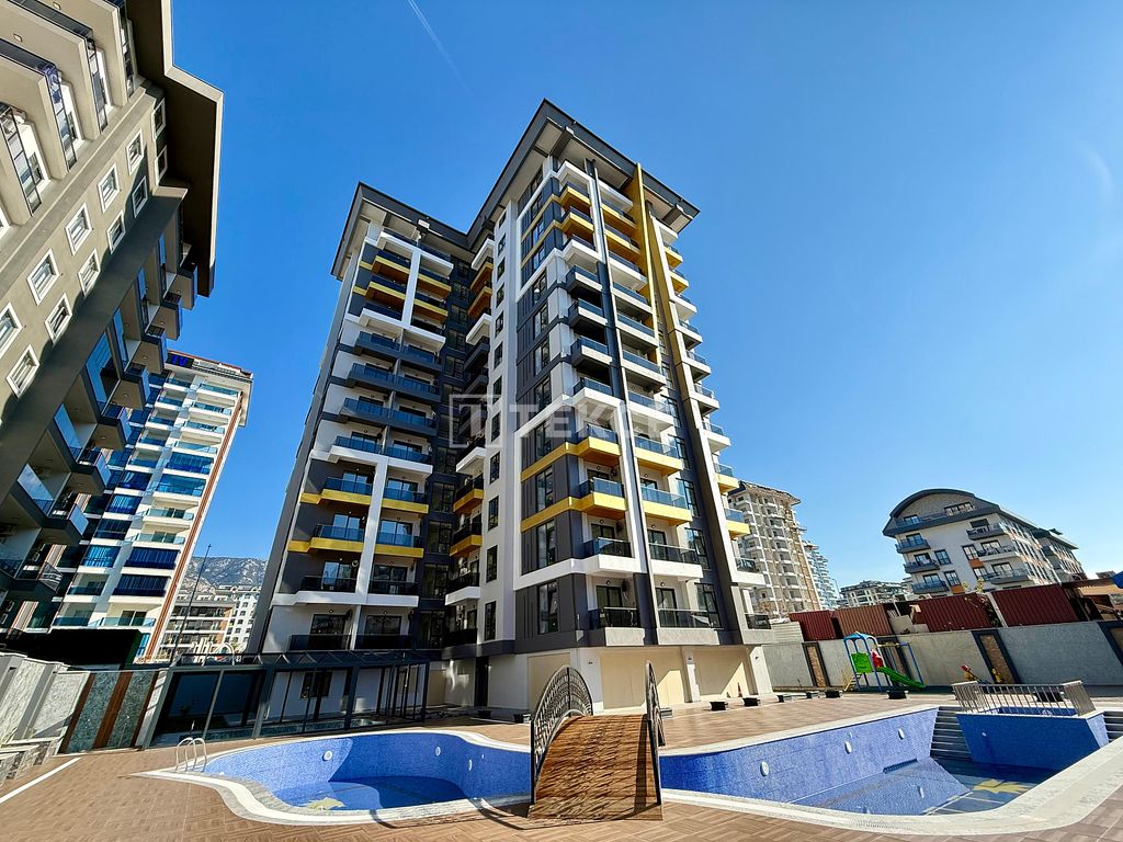 Property photo 1 of 13