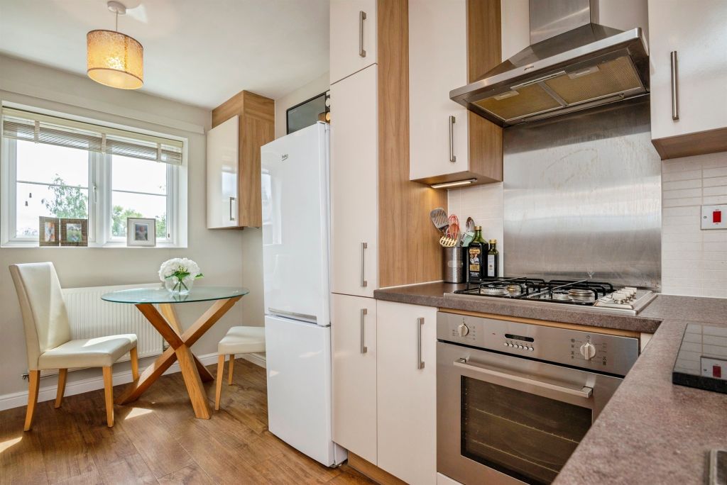 Property photo 2 of 18
