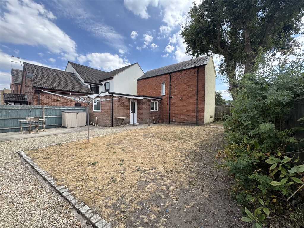 Property photo 2 of 17 Picture No. 22