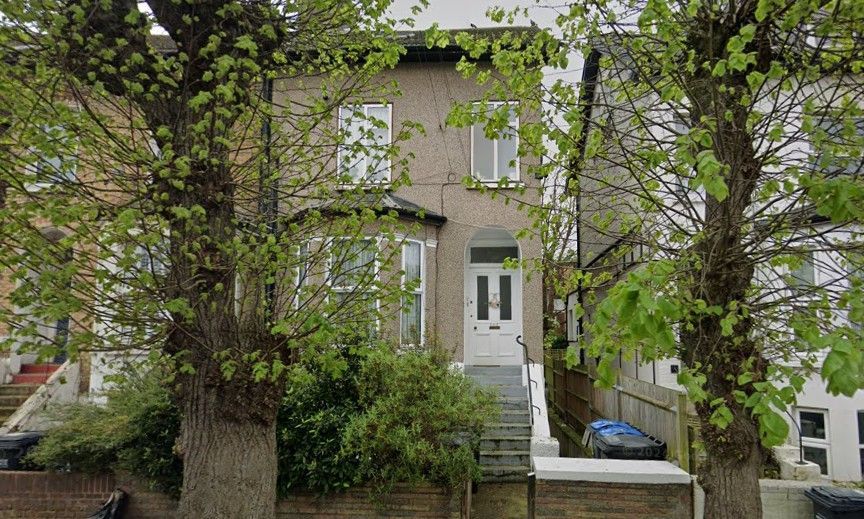 Property photo 1 of 9