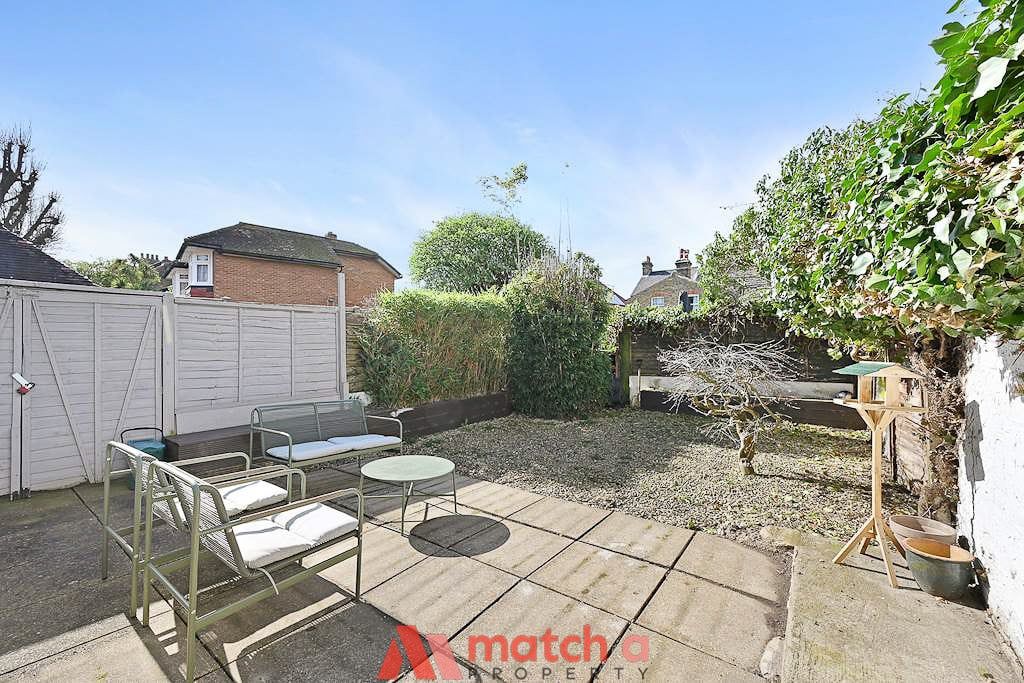 Property photo 3 of 12