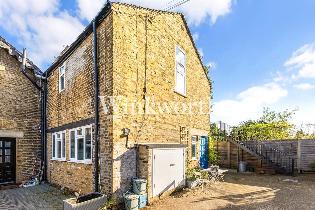 Property photo 2 of 21 Picture No. 02