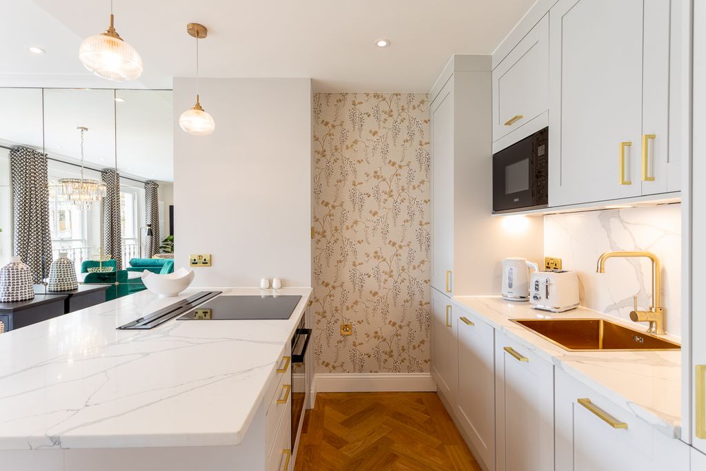 Property photo 2 of 24