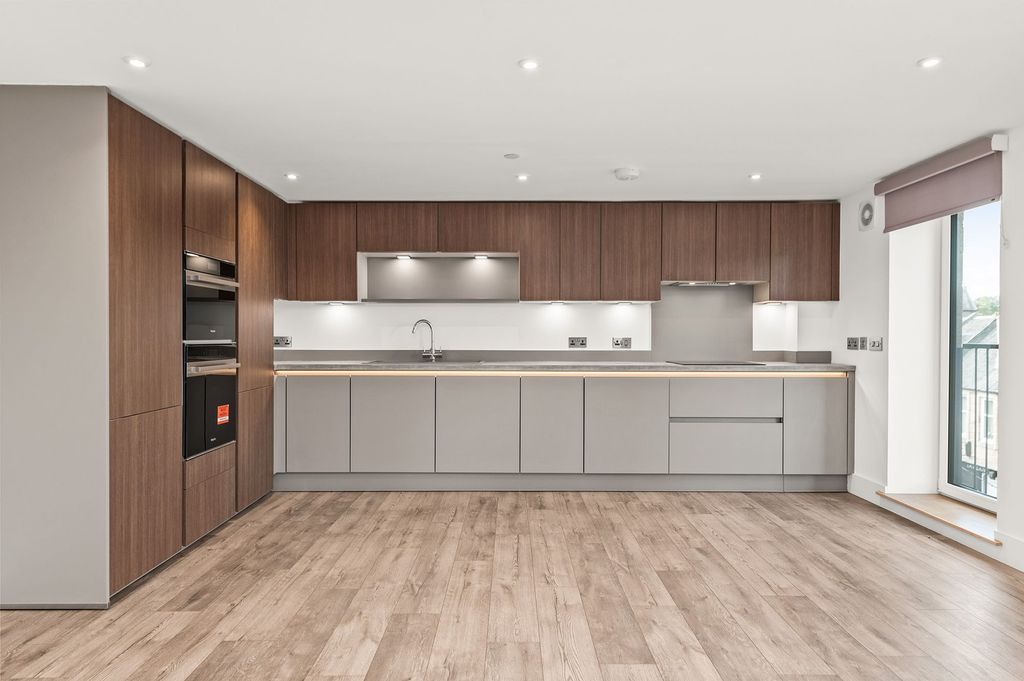 Additional image 3 of 3 bed penthouse for saleHigh Street, Linlithgow EH49