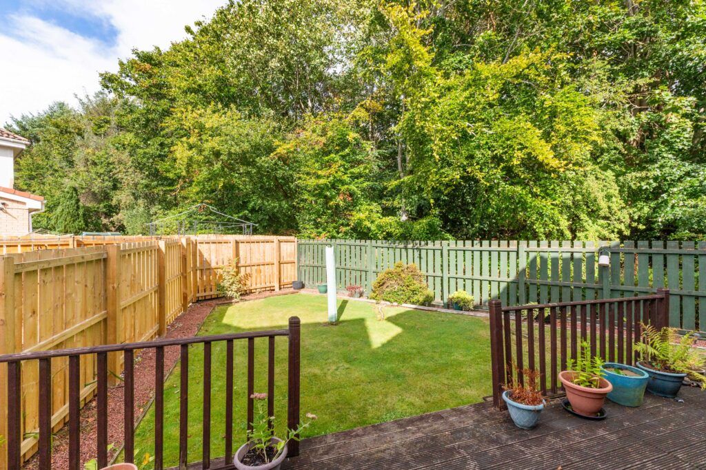 Property photo 2 of 31